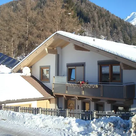 Haus Klaunzer شقة